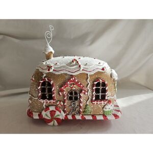 Sugary CandyCane Gingerbread Camper Trailer Light Up Christmas Village Piece‎